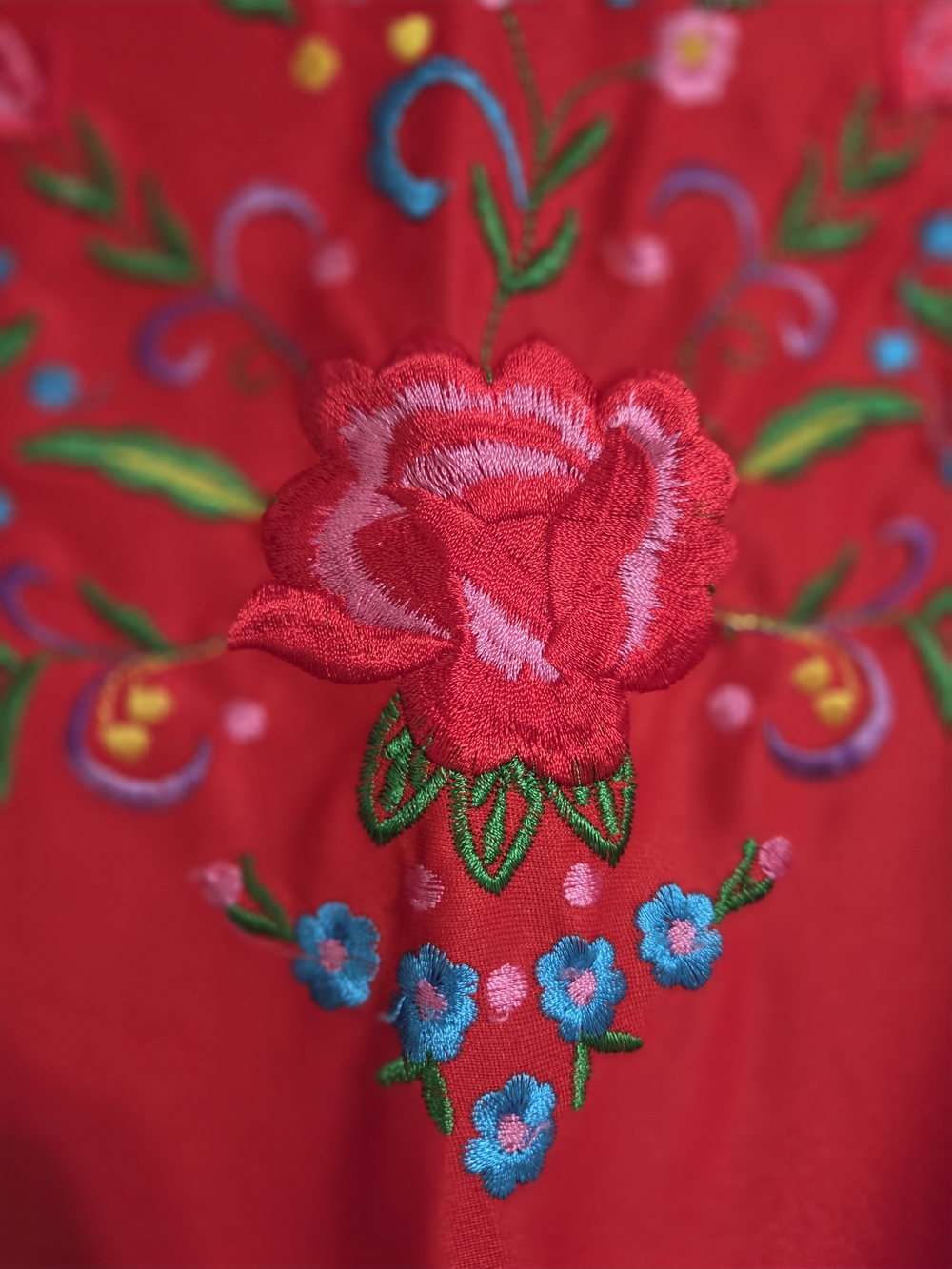 Red Floral Embroidered Fringe Shawl - Picture 4 of 8